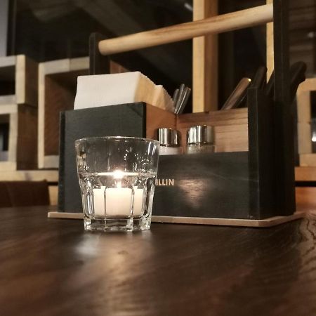 Hotel Lodge Inn Fiesch Bagian luar foto