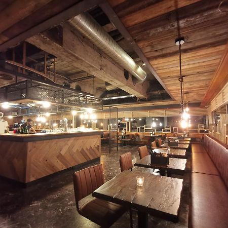 Hotel Lodge Inn Fiesch Bagian luar foto