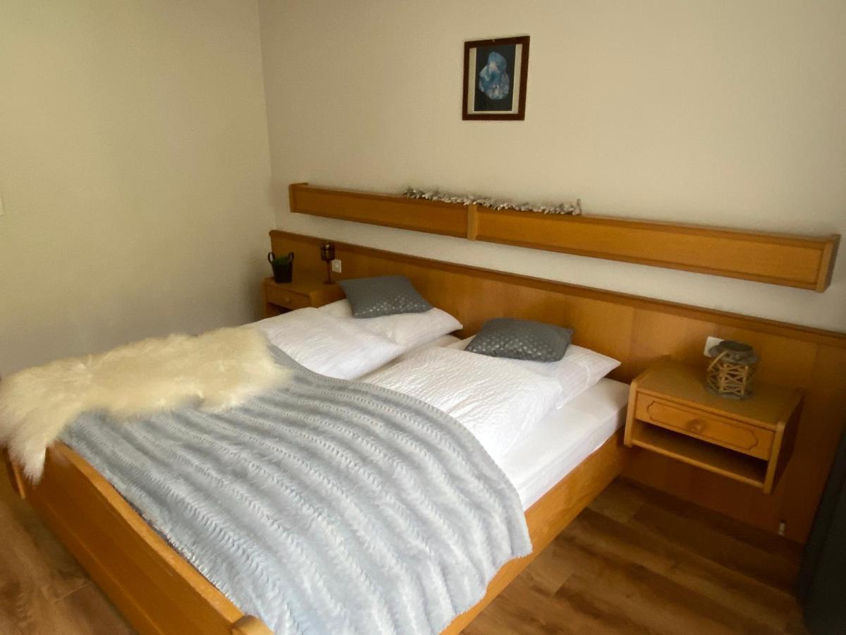 Hotel Lodge Inn Fiesch Bagian luar foto